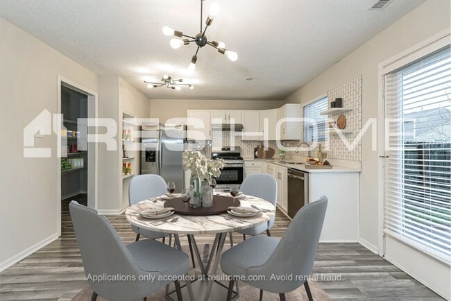 Photo - 1726 Blue Grass Pkwy