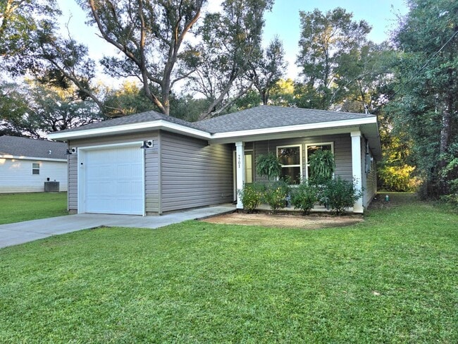 Building Photo - Discover the Style & Comfort in this new 3 Bedroom, 2 Bath Home.