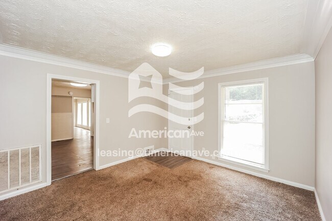 Photo - 3912 Mosley Dr