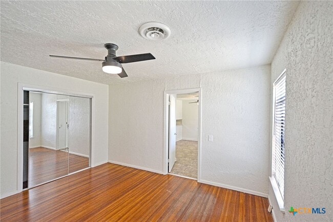 Photo - 268 E Mill St