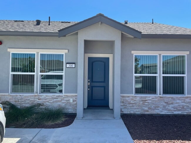 Building Photo - 820 La Baig Dr Unit 820-300