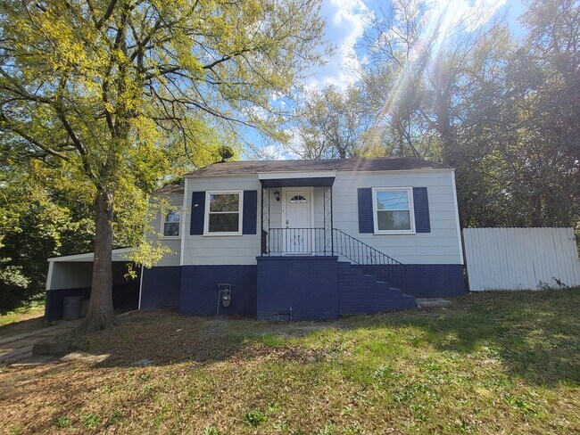 Photo - 3566 McKenzie Dr House