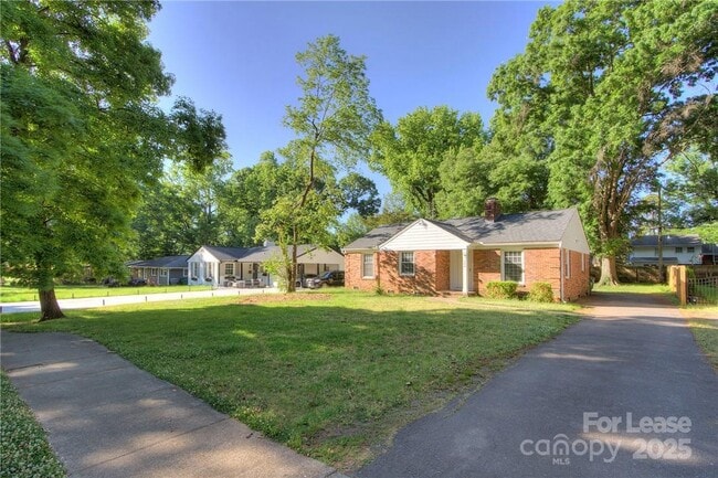 Photo - 308 Seneca Pl