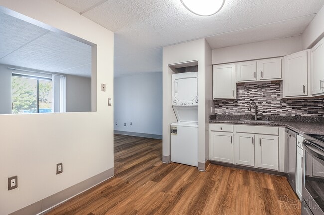 Photo - Summit Terrace