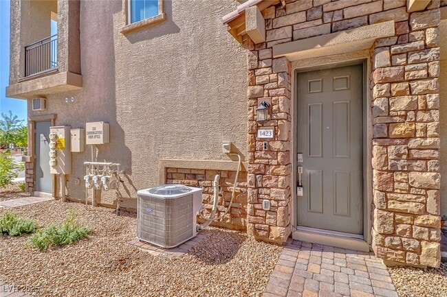 Photo - 216 Callen Falls Ave