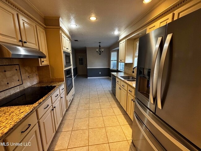 232 Boxwood Cir