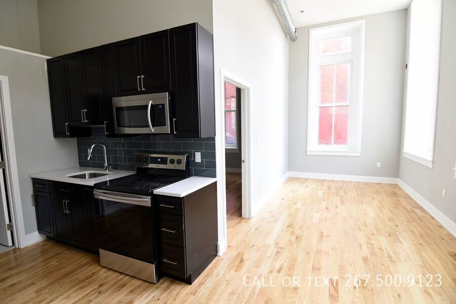 Photo - 1523 W Girard Ave Unit 302