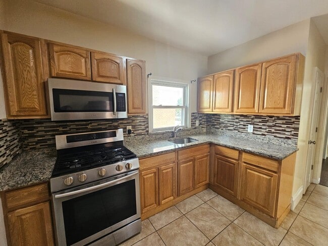 Photo - 240 Copeland Ave Unit 2