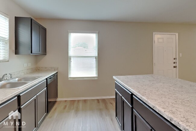 Photo - 9539 Apple Ridge Ln