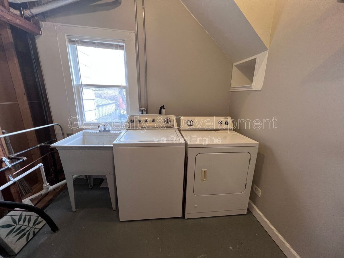 Photo - 3100 N Sacramento Ave Unit 2