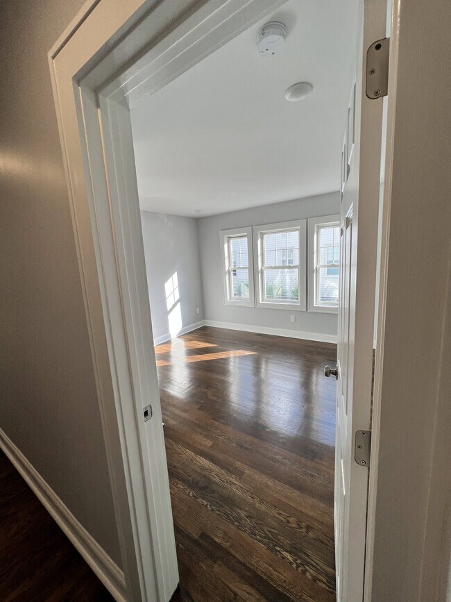 Photo - 12 Lawrence St Unit 1