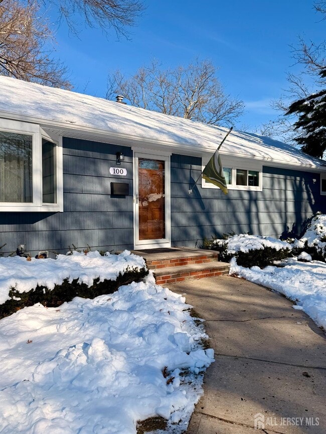 Photo - 100 New York Ave