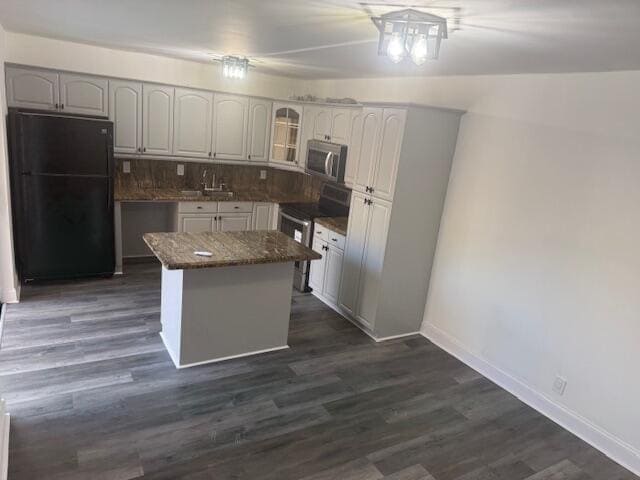 Photo - 724 Springdale Cir