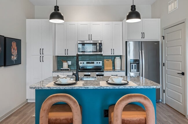Building Photo - Cortland Riverview Rental