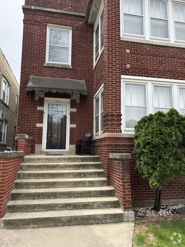 Building Photo - 5107 W Cullom Ave Rental