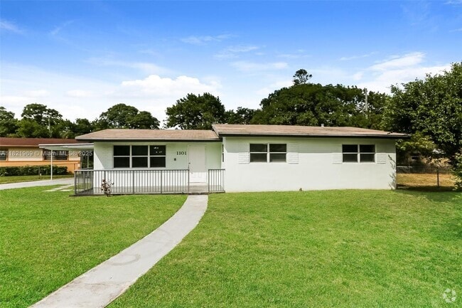 Building Photo - 1101 NW 18th St Rental