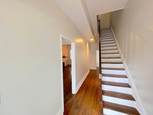 Photo - 2 BED | 2.5 BATH | DOWNTOWN LIVING | PRIVA...