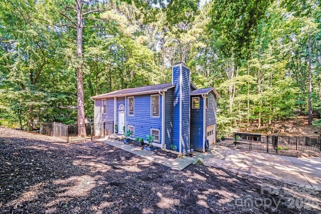 2116 Bon Villa Way