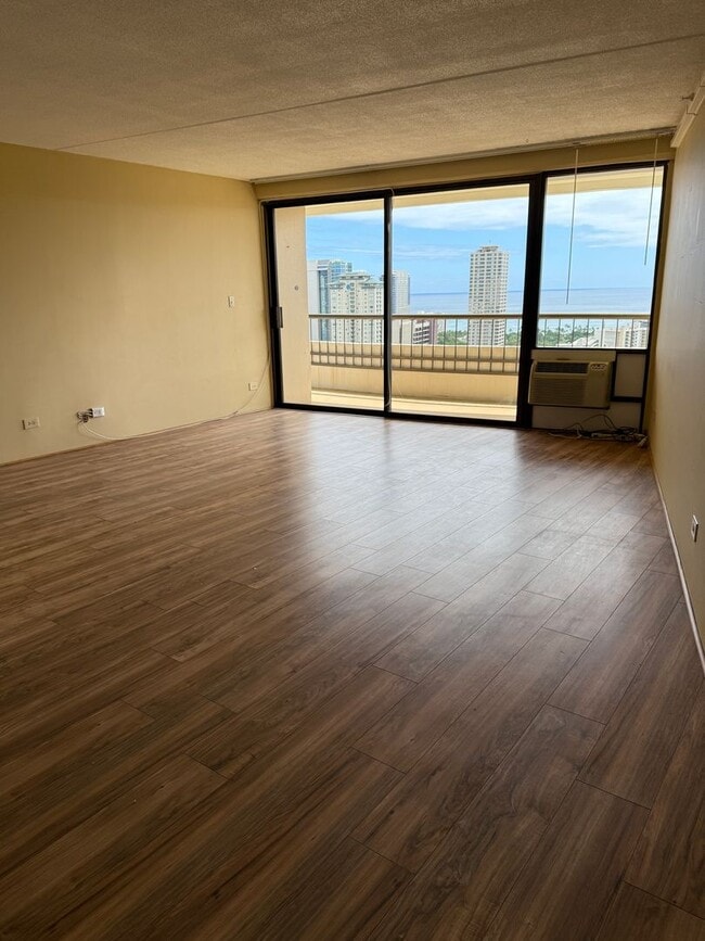 Building Photo - 2 bedroom at the Marco Polo for $2,700.00 Unit 3214 Rental