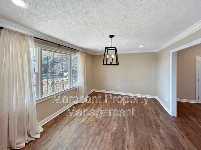 102 Longview Terrace