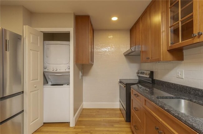 Photo - 170 Leah St Unit 2