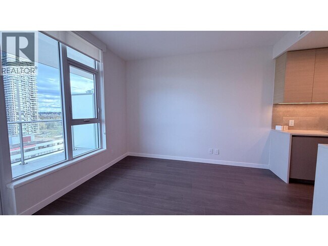 Photo - 4168 Lougheed Hwy. Unit 1408