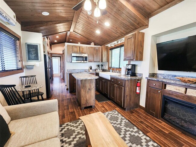 Photo - 300 Park Ave