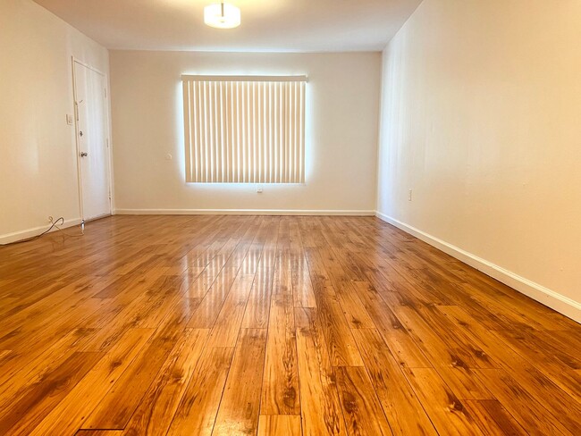 Photo - 924 W Angeleno Ave Apartment Unit #C