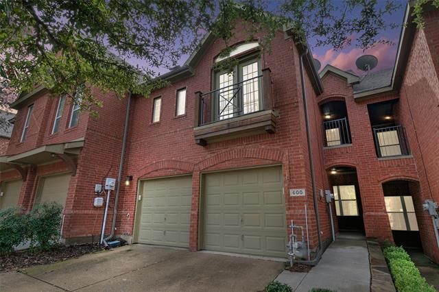 Photo - 600 Mozart Way