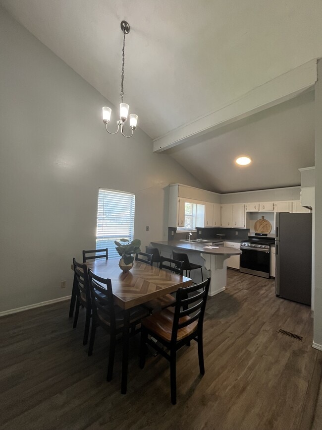 Photo - 4802 N Britton Dr