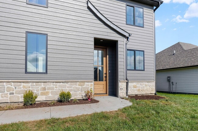 Photo - 5663 Ralph Dobbs Way