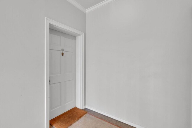 1121 Myrtle Ave