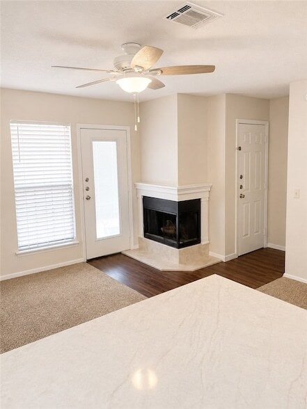 Photo - 1305 W Villa Maria Rd Unidad F105