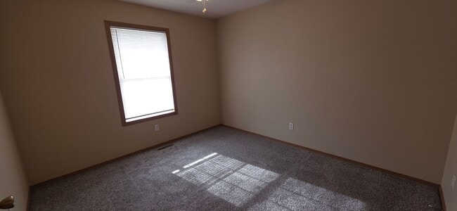 Photo - Beautiful 3 Bedroom 2 Bath in Battlefield for $1,495!