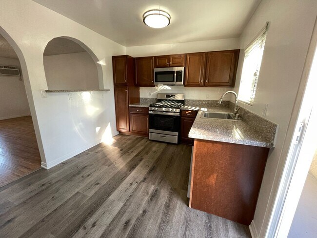 Photo - 271 Parke St