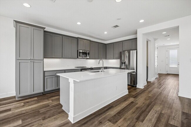 Photo - 1021 Chapote Ter