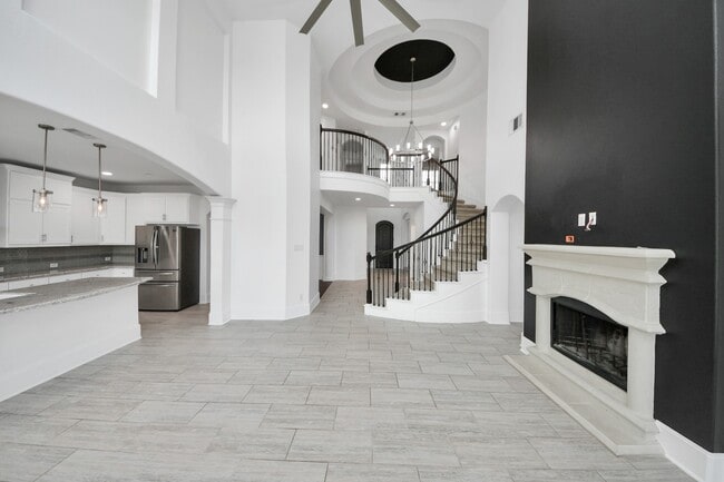 Photo - 2614 Orleans Way