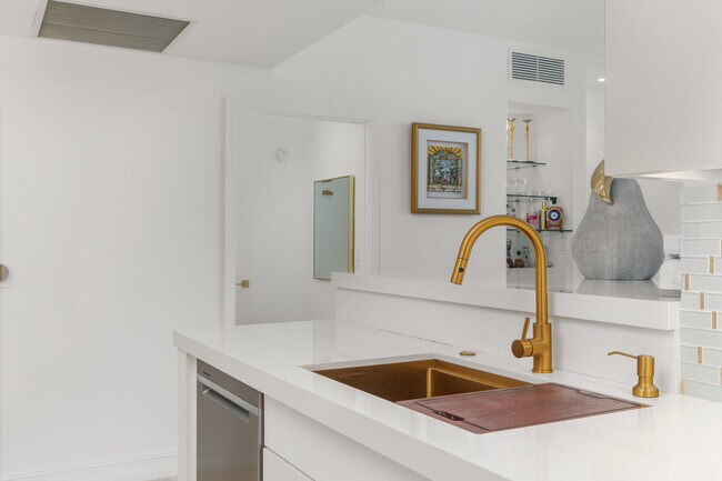 Photo - 550 Okeechobee Blvd Unit 1409