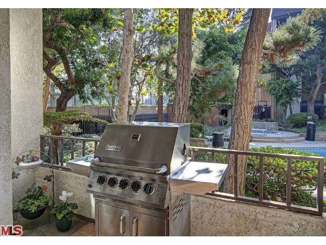 Photo - 8711 Falmouth Ave Unidad #108