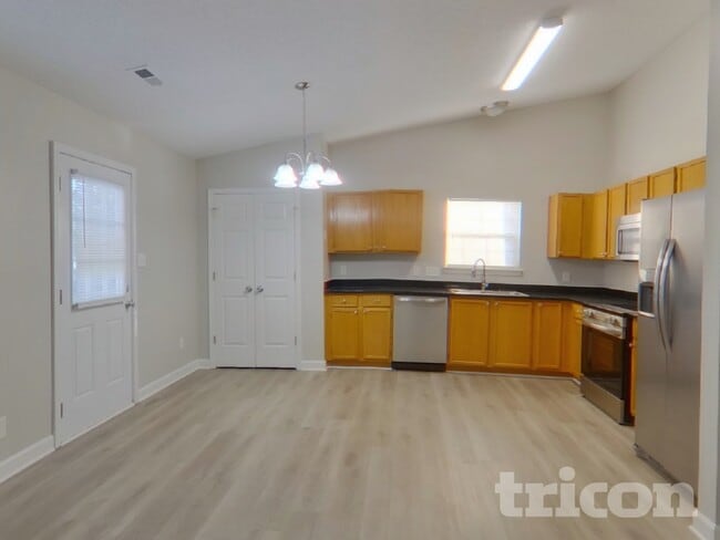 Photo - 2918 Brekonridge Centre Dr