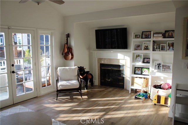 Photo - 709.5 Poinsettia Ave