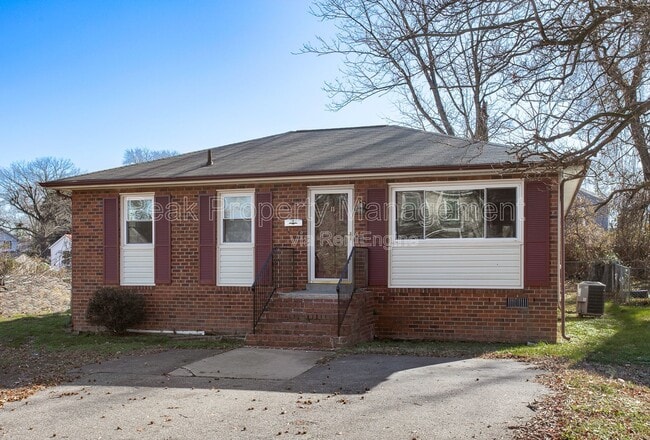 Photo - 11 N Fern Ave