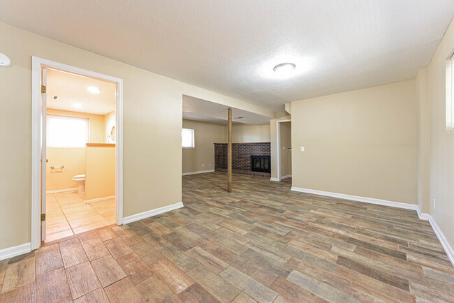 Photo - 1204 S Bahama St House