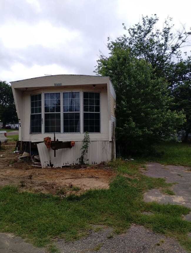 Photo - 3000 Poplar St