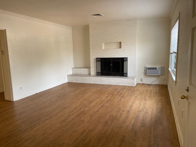 Photo - 3 Bedroom 1 Bath Home w/ 2 Car Garage