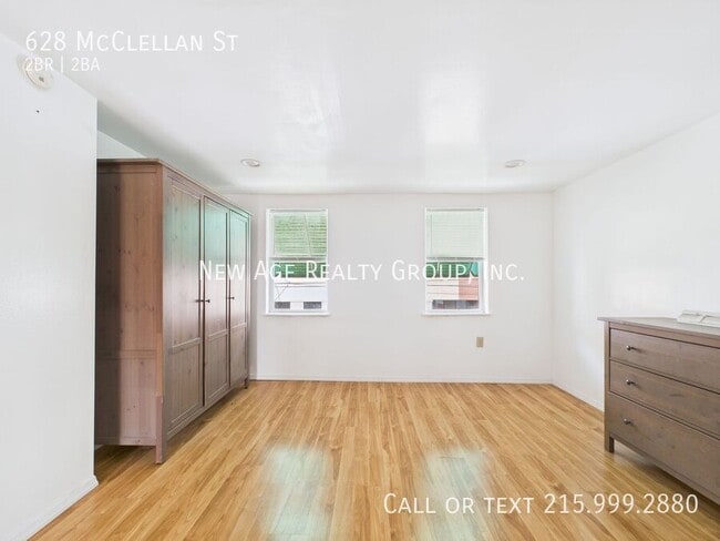 Photo - 628 McClellan St