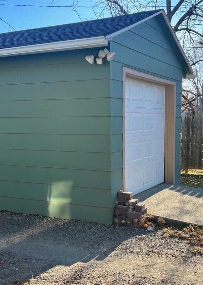 Photo - Two beds. One bath. Zero stress.