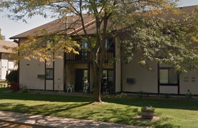 Photo - 800 E Smith St