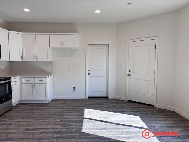 Photo - 6012 Curvy Hills Dr Unit 6012 Curvy Hills Dr #B