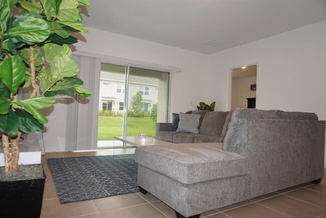 Photo - 5766 Le Marin Wy